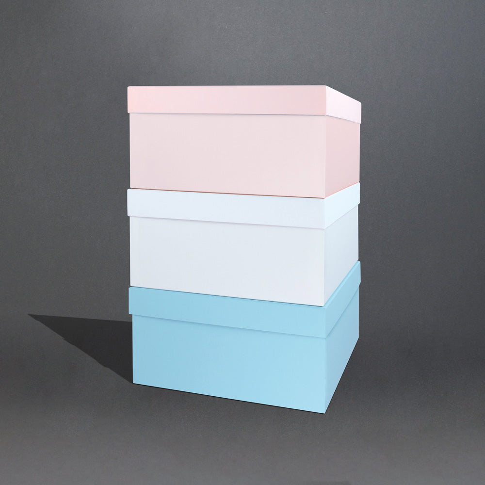 Erinnerungsbox mit weißen Magnolien